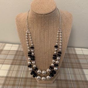 Liz Claiborne Black & Silver Necklace Like New